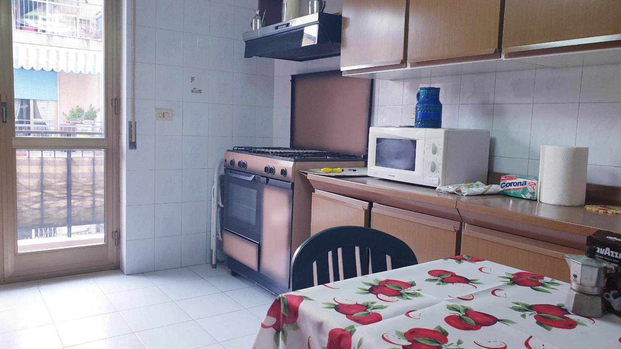 Appartement Stadio - 3 Bedrooms - 2 Bathrooms - Free Park Napels